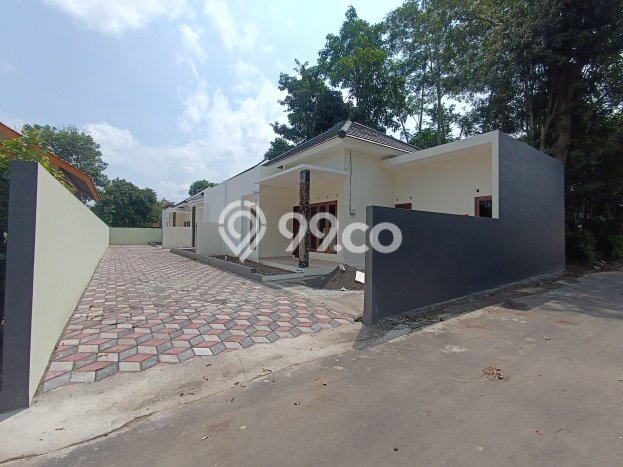 Dijual Rumah 3 Kamar Lokasi Strategis Nyaman dan Strategis di Mlati Dijual Rumah 3 Kamar Lokasi Strategis Nyaman dan Strategis di Mlati