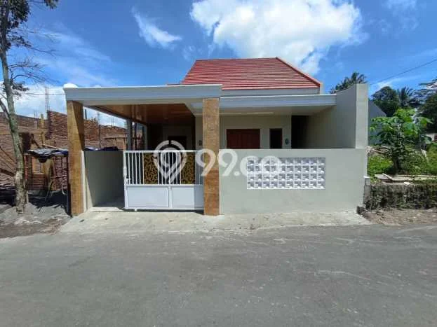 Rumah 3 Kamar Dekat Sekolah di Ngaglik, Sleman Rumah 3 Kamar Dekat Sekolah di Ngaglik, Sleman