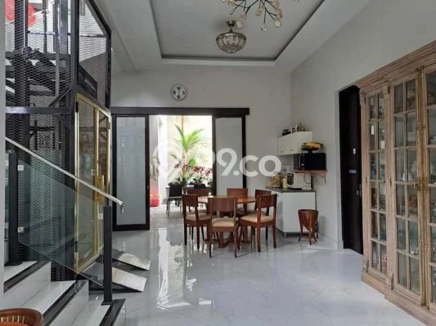 HUNIAN PILIHAN! Rumah area Gondokusuman, Luas 400m2m² Bangunan 500m2m² HUNIAN PILIHAN! Rumah area Gondokusuman, Luas 400m2m² Bangunan 500m2m²