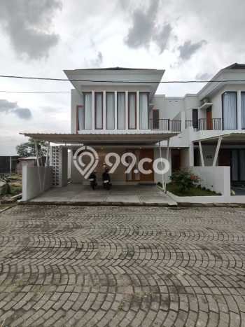 For Sale Rumah 4 Kamar Lokasi Strategis Bagus dan Strategis di Ngaglik For Sale Rumah 4 Kamar Lokasi Strategis Bagus dan Strategis di Ngaglik