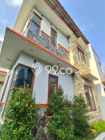 Rumah Modern Cantik 5 KT Bisa Langsung Pindah di Sleman Rumah Modern Cantik 5 KT Bisa Langsung Pindah di Sleman