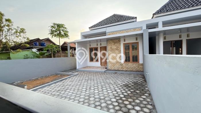 Jual Rumah Favorit Siap Huni LB 68m2 di Seyegan, Sleman Jual Rumah Favorit Siap Huni LB 68m2 di Seyegan, Sleman