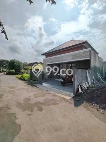For Sale Rumah 3 Kamar Lokasi Ideal Nyaman dan Strategis di Sleman For Sale Rumah 3 Kamar Lokasi Ideal Nyaman dan Strategis di Sleman