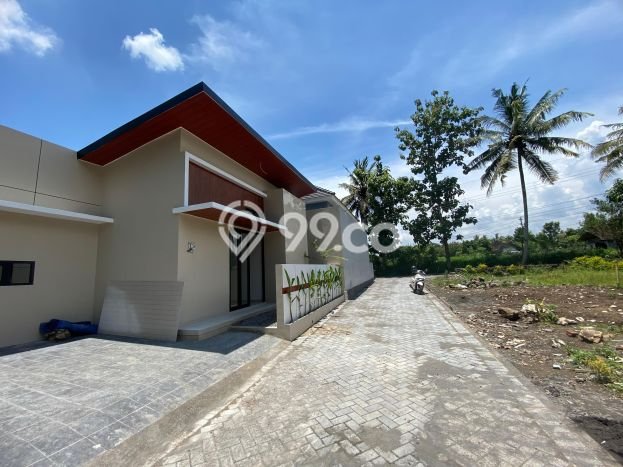 Rumah Modern Cantik 2 Kamar Bisa Langsung Pindah di Sleman Rumah Modern Cantik 2 Kamar Bisa Langsung Pindah di Sleman