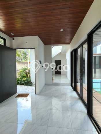 Siap Huni Rumah Mewah 5 Kamar di Sleman Dekat ke Mana Saja Siap Huni Rumah Mewah 5 Kamar di Sleman Dekat ke Mana Saja