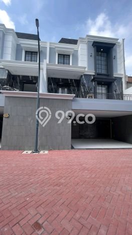 Hunian Mewah LB 223m2 Siap Huni Desain Elegan di Bambu Apus, Jakarta Timur Hunian Mewah LB 223m2 Siap Huni Desain Elegan di Bambu Apus, Jakarta Timur