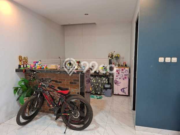 Jual Rumah Strategis Bagus Punya 4 KT di Ciracas Jakarta Timur SHM Jual Rumah Strategis Bagus Punya 4 KT di Ciracas Jakarta Timur SHM