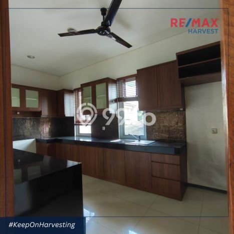 Disewakan Rumah Nyaman di Kebayoran Baru Harga Rp 753 Juta/ Tahun Disewakan Rumah Nyaman di Kebayoran Baru Harga Rp 753 Juta/ Tahun
