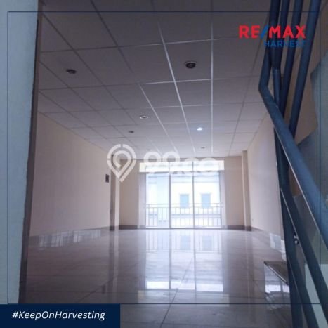 Ruko Dijual di Jakarta Barat LT 62m2 & LB 333m2 Lokasi Terbaik! Ruko Dijual di Jakarta Barat LT 62m2 & LB 333m2 Lokasi Terbaik!