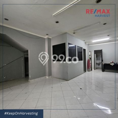 Ruko bagus disewakan di Kebayoran Baru Jakarta Selatan dengan LB 280m2 harga sewa terbaik Ruko bagus disewakan di Kebayoran Baru Jakarta Selatan dengan LB 280m2 harga sewa terbaik