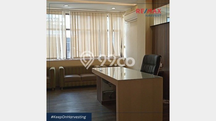 Unit Ruko Dijual di Roxy Jakarta Pusat 300m2 Unit Ruko Dijual di Roxy Jakarta Pusat 300m2