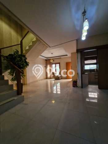 Hunian Super Elit dengan Akses Paling Strategis di Pondok Indah, Jakarta Selatan Hunian Super Elit dengan Akses Paling Strategis di Pondok Indah, Jakarta Selatan