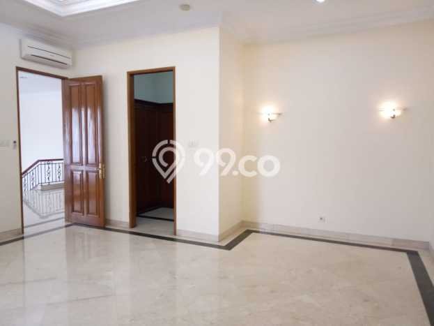Rumah Luxury Modern Siap Huni di Pondok Indah Jakarta Selatan Rumah Luxury Modern Siap Huni di Pondok Indah Jakarta Selatan