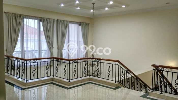 Rumah Luxury Modern Siap Huni di Pondok Indah Jakarta Selatan Rumah Luxury Modern Siap Huni di Pondok Indah Jakarta Selatan