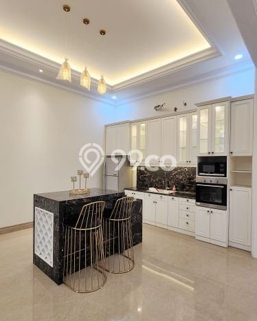 Rumah Elit LB 1050m2 Siap Huni Desain Elegan di Pondok Indah, Jakarta Selatan Rumah Elit LB 1050m2 Siap Huni Desain Elegan di Pondok Indah, Jakarta Selatan