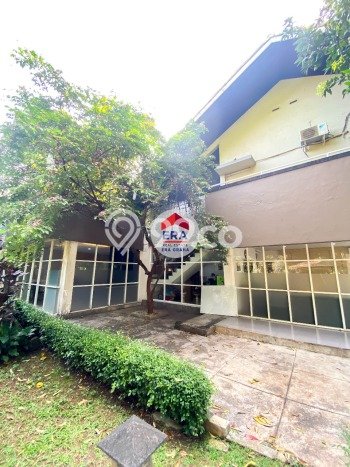 Hunian Mewah Siap Huni LT 1162m2 di Kebayoran Baru, Jakarta Selatan Hunian Mewah Siap Huni LT 1162m2 di Kebayoran Baru, Jakarta Selatan