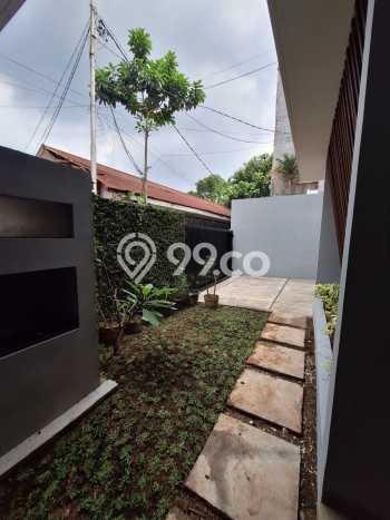 Hunian Mewah LB 170m2 Siap Pakai Desain Elegan di Pondok Indah, Jakarta Selatan Hunian Mewah LB 170m2 Siap Pakai Desain Elegan di Pondok Indah, Jakarta Selatan