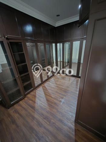 Disewakan Rumah Murah di Pondok Indah Jakarta Selatan Punya 3 KT Disewakan Rumah Murah di Pondok Indah Jakarta Selatan Punya 3 KT