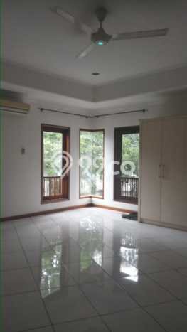 Jual Rumah Mewah Megah Dengan View Eksklusif di Pondok Indah, Jakarta Selatan Jual Rumah Mewah Megah Dengan View Eksklusif di Pondok Indah, Jakarta Selatan