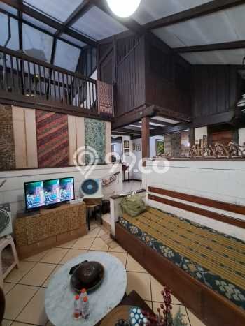 Hunian Mewah LB 200m2 Siap Huni Desain Elegan di Bintaro, Jakarta Selatan Hunian Mewah LB 200m2 Siap Huni Desain Elegan di Bintaro, Jakarta Selatan