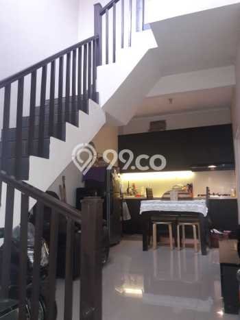 Hunian Cantik Minimalis Lb 150m2 di Ciledug, Tangerang Hunian Cantik Minimalis Lb 150m2 di Ciledug, Tangerang