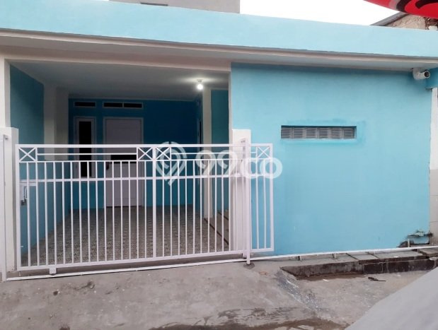 Siap Huni Rumah Minimalis & Modern LB 65m2 di Pasar Kemis Siap Huni Rumah Minimalis & Modern LB 65m2 di Pasar Kemis