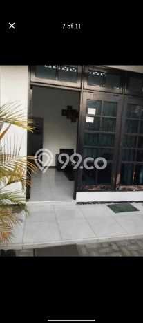 Rumah Strategis Modern Lb 140m2 di Tambaksari, Surabaya Rumah Strategis Modern Lb 140m2 di Tambaksari, Surabaya