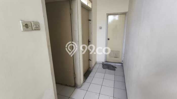 Rumah Modern Minimalis 4 Kamar Bisa Langsung Pindah di Rungkut Rumah Modern Minimalis 4 Kamar Bisa Langsung Pindah di Rungkut