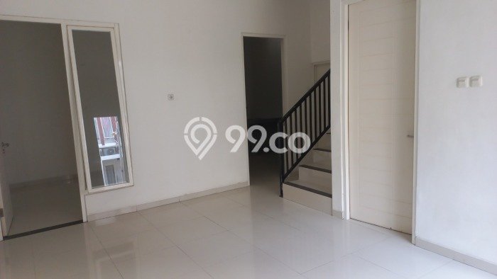 Dijual Cepat Rumah Favorit Siap Huni LB 130m2 di Rungkut, Surabaya Dijual Cepat Rumah Favorit Siap Huni LB 130m2 di Rungkut, Surabaya
