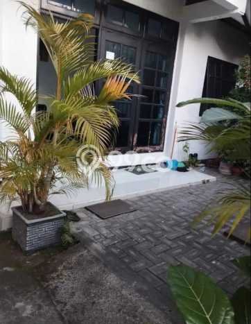 Rumah Strategis Modern Lb 140m2 di Tambaksari, Surabaya Rumah Strategis Modern Lb 140m2 di Tambaksari, Surabaya