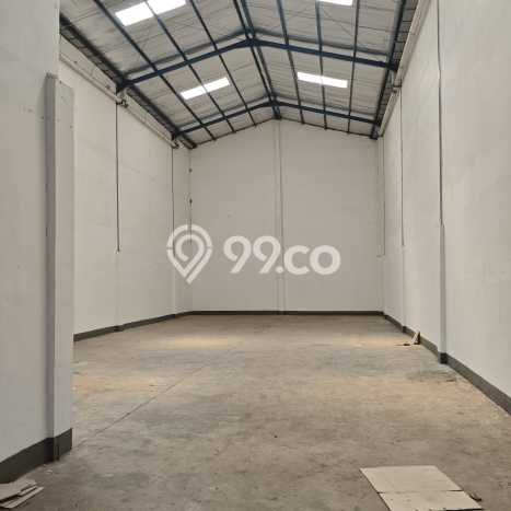 LOKASI STRATEGIS! Gudang di Kenjeran, Luas 230m², Kawasan Berkembang, Siap Operasional LOKASI STRATEGIS! Gudang di Kenjeran, Luas 230m², Kawasan Berkembang, Siap Operasional
