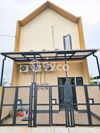 Jual Rumah Bagus Siap Huni LB 130m2 di Rungkut, Surabaya Jual Rumah Bagus Siap Huni LB 130m2 di Rungkut, Surabaya