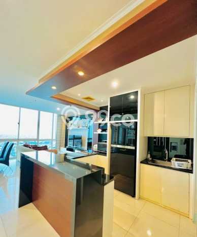 Apartemen Disewakan 3 Kamar Murah Siap Huni di Surabaya, Luas 127m2 Apartemen Disewakan 3 Kamar Murah Siap Huni di Surabaya, Luas 127m2