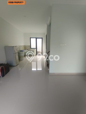 For Sale Hunian Rumah Terawat 5 KT di Kota Wisata, Jakarta Timur For Sale Hunian Rumah Terawat 5 KT di Kota Wisata, Jakarta Timur