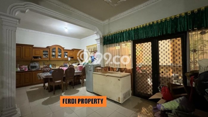 Hunian Mewah LB 237m2 Siap Pakai Desain Elegan di Pondok Bambu, Jakarta Timur Hunian Mewah LB 237m2 Siap Pakai Desain Elegan di Pondok Bambu, Jakarta Timur