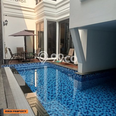 Rumah Mewah LB 1200m2 Siap Pakai Desain Elegan di Citra Grand, Jakarta Timur Rumah Mewah LB 1200m2 Siap Pakai Desain Elegan di Citra Grand, Jakarta Timur