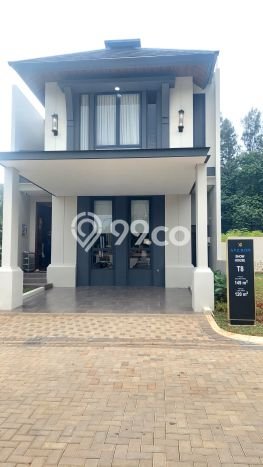 Dijual Rumah Luas Elegan Dengan View Eksklusif di Kota Wisata, Jakarta Timur Dijual Rumah Luas Elegan Dengan View Eksklusif di Kota Wisata, Jakarta Timur