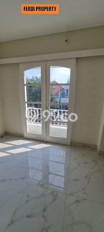Dijual Hunian Rumah Nyaman 4 Kamar di Kota Wisata, Jakarta Timur Dijual Hunian Rumah Nyaman 4 Kamar di Kota Wisata, Jakarta Timur