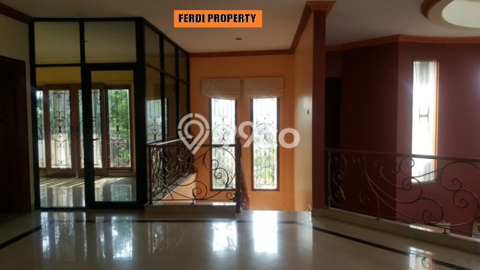 Dijual Rumah Mewah Megah Dengan View Eksklusif di Citra Grand, Jakarta Timur Dijual Rumah Mewah Megah Dengan View Eksklusif di Citra Grand, Jakarta Timur
