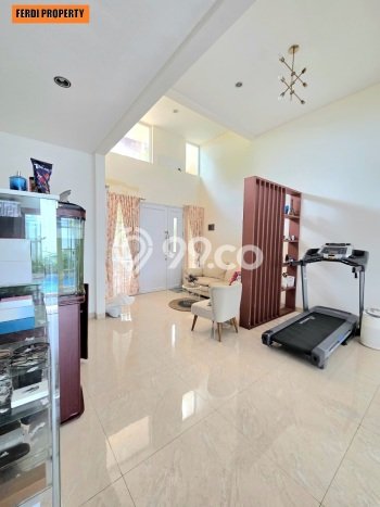 Rumah Mewah LB 250m2 Siap Huni Desain Elegan di Citra Grand, Jakarta Timur Rumah Mewah LB 250m2 Siap Huni Desain Elegan di Citra Grand, Jakarta Timur