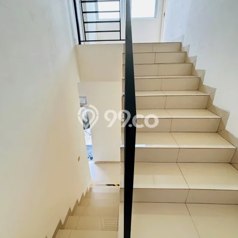Rumah Modern 2 KT di Citra Grand Jakarta Timur Unfurnished Rumah Modern 2 KT di Citra Grand Jakarta Timur Unfurnished
