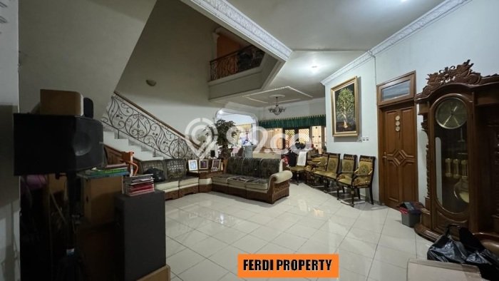 Hunian Mewah LB 237m2 Siap Pakai Desain Elegan di Pondok Bambu, Jakarta Timur Hunian Mewah LB 237m2 Siap Pakai Desain Elegan di Pondok Bambu, Jakarta Timur