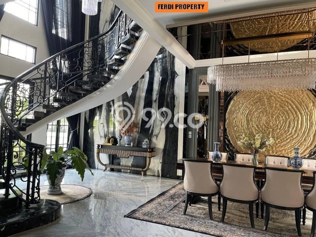 Rumah Mewah LB 1200m2 Siap Pakai Desain Elegan di Citra Grand, Jakarta Timur Rumah Mewah LB 1200m2 Siap Pakai Desain Elegan di Citra Grand, Jakarta Timur