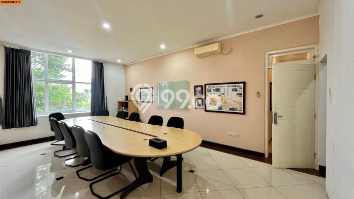 Unit Ruko Dijual di Jakarta Timur LT 225m2 & LB 450m2 Unit Ruko Dijual di Jakarta Timur LT 225m2 & LB 450m2