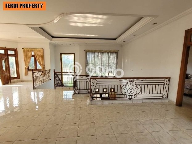 Rumah Luxury Modern Siap Huni di Citra Grand Jakarta Timur Rumah Luxury Modern Siap Huni di Citra Grand Jakarta Timur