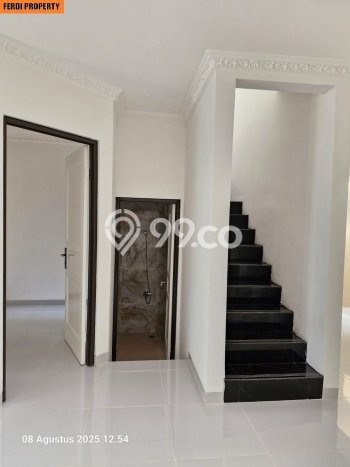 Rumah Minimalis 4 KT LT 144m2 di Kota Wisata Rumah Minimalis 4 KT LT 144m2 di Kota Wisata