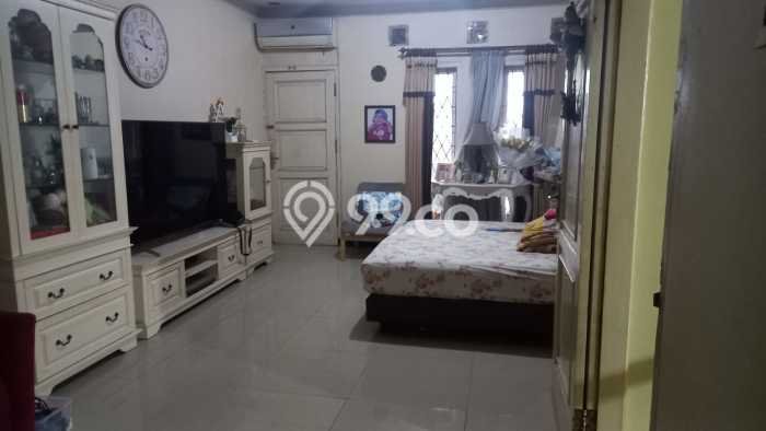 Rumah Modern 8 KT LT 280m2 di Cisaranten Rumah Modern 8 KT LT 280m2 di Cisaranten