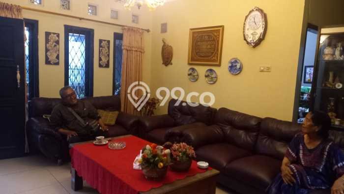 Rumah Modern 8 KT LT 280m2 di Cisaranten Rumah Modern 8 KT LT 280m2 di Cisaranten