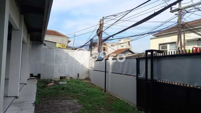 Rumah Luas Asri 3 KT Siap Huni di Padasuka Bandung Rumah Luas Asri 3 KT Siap Huni di Padasuka Bandung