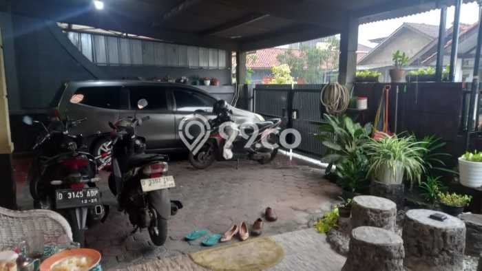 Rumah Modern 8 KT LT 280m2 di Cisaranten Rumah Modern 8 KT LT 280m2 di Cisaranten